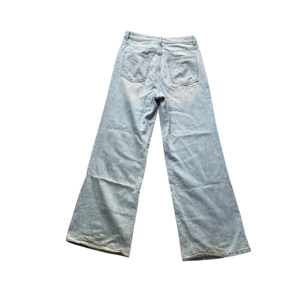 H&M High Waisted Wide-Leg Jeans - Picture 6 of 9